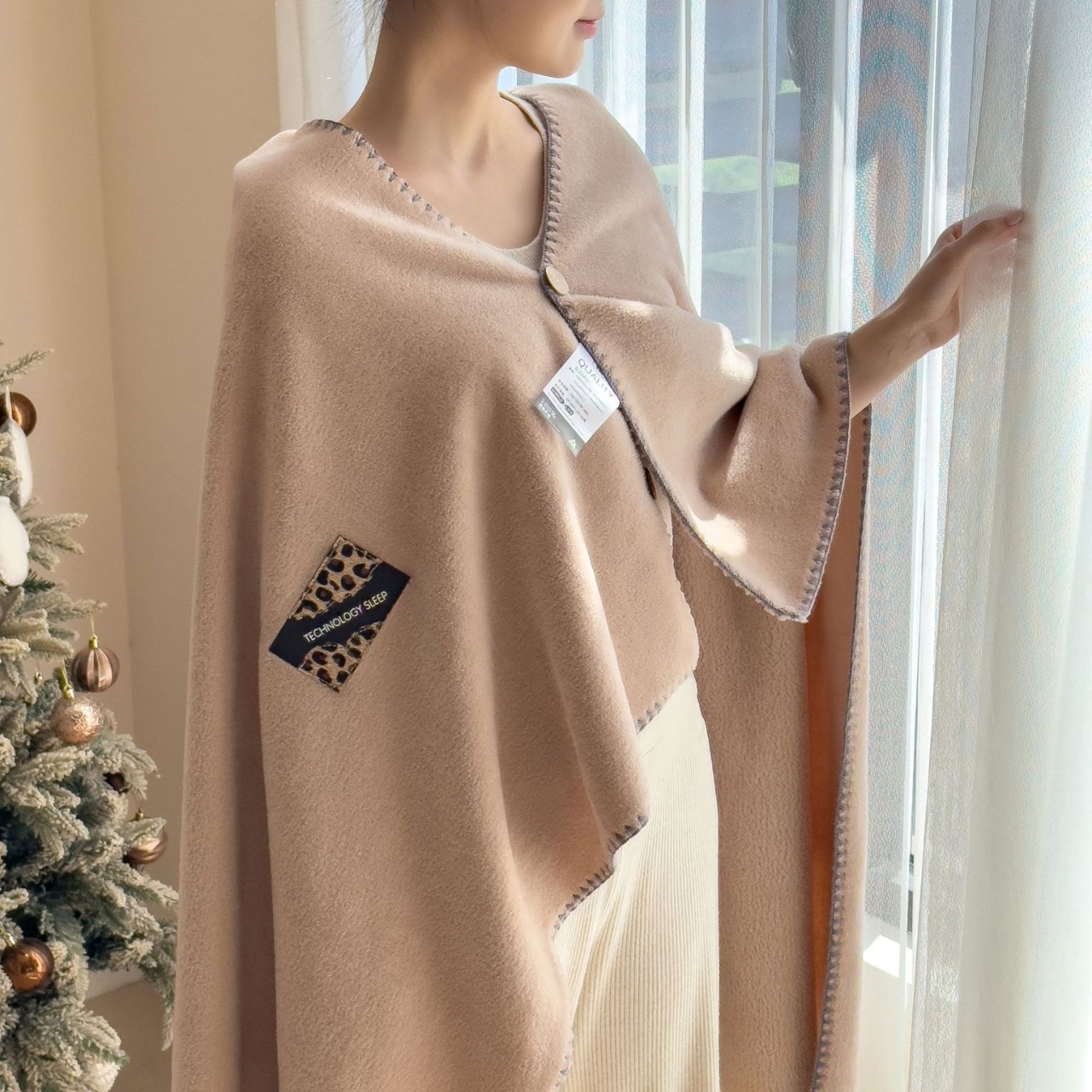 Thermal Throw Blanket made of Milk Fiber, versatile