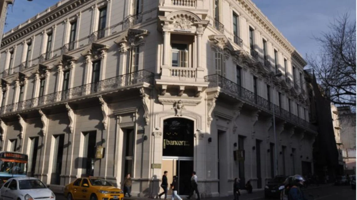 Los bancos cerrarán cinco días seguidos: del 6 al 10 de noviembre sin atención presencial