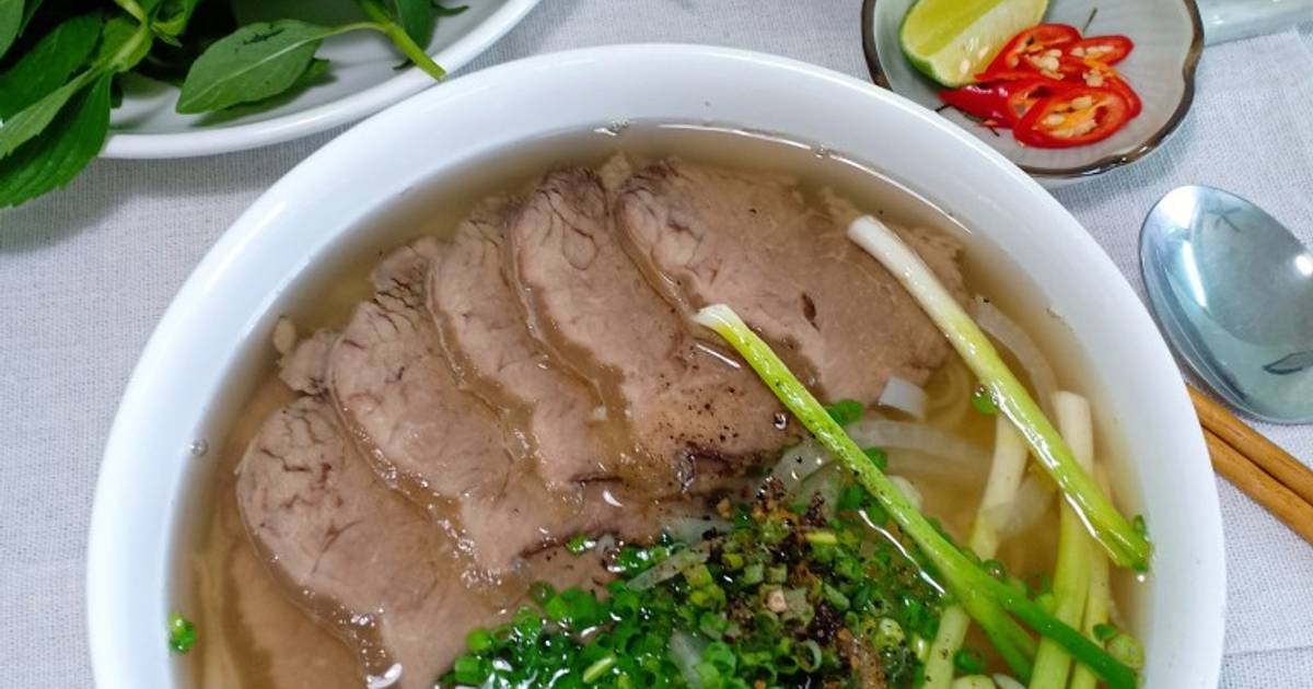 Phở bò nước trong