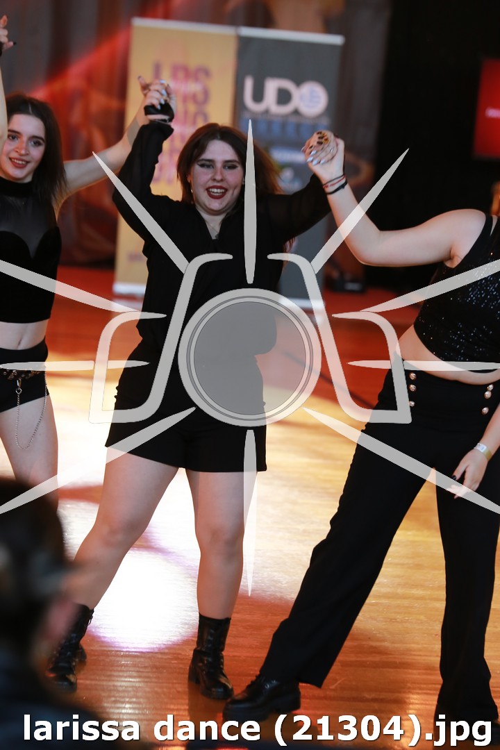 larissa dance (21304).jpg