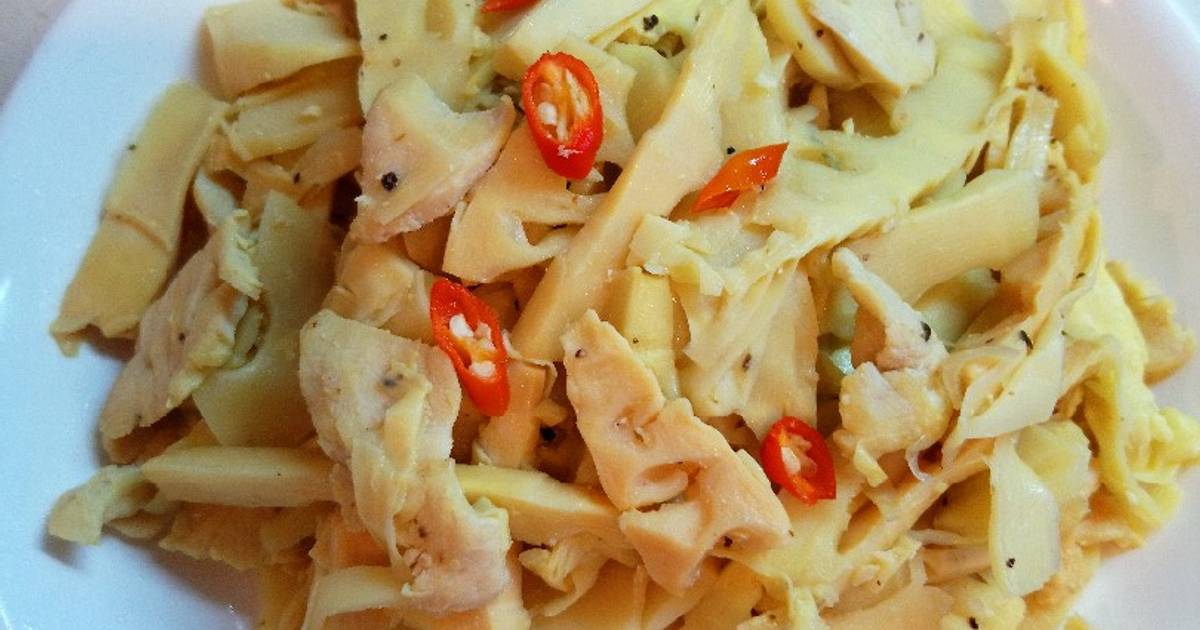 Măng xào thịt gà