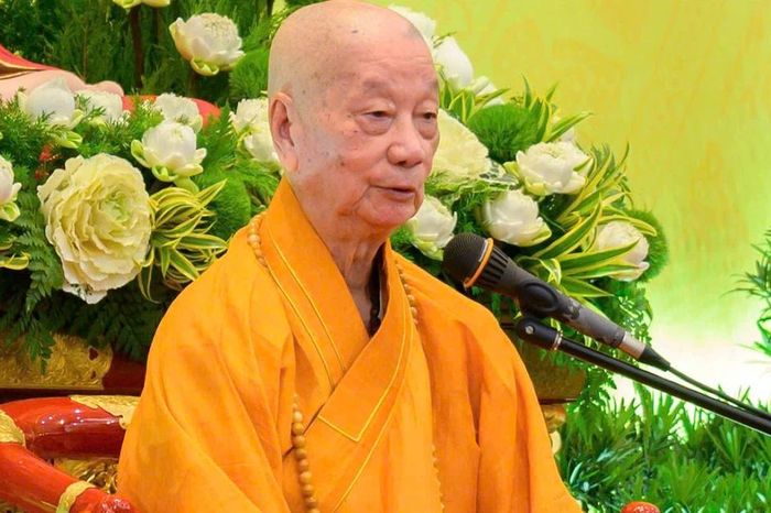 Lắng nghe Đức Pháp chủ GHPGVN khai thị tại Đại hội đại biểu Phật giáo TP.HCM lần thứ I - Giác ngộ