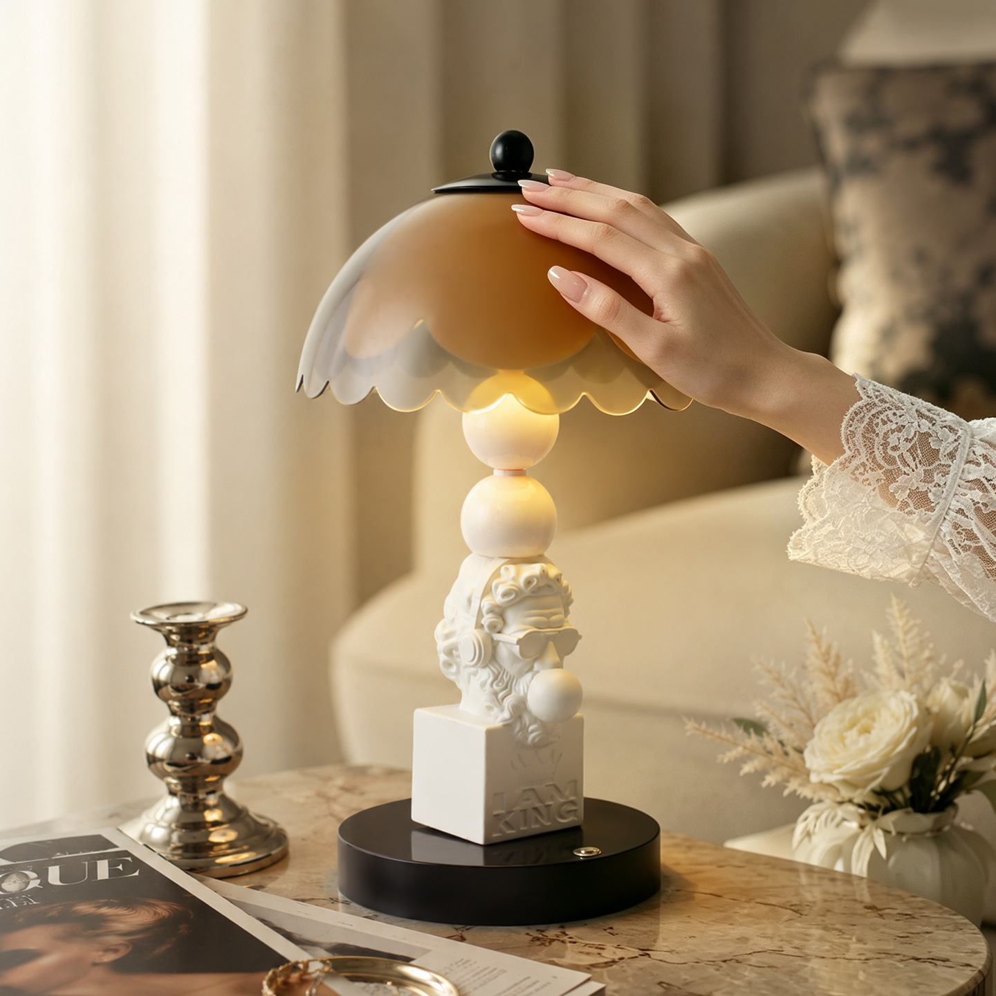 Cartoon Hip-Hop King Table Lamp