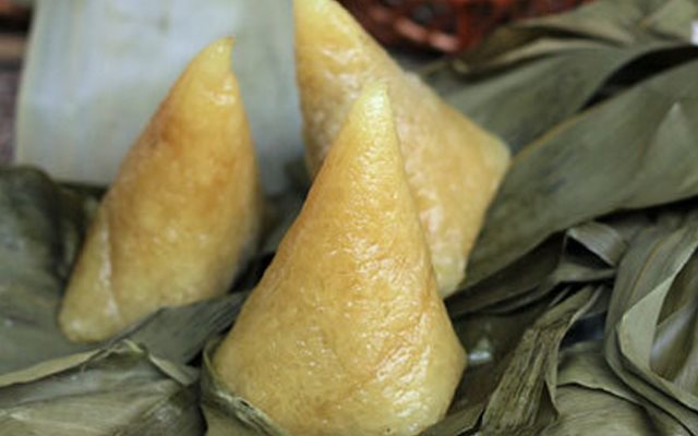 Bánh Tro