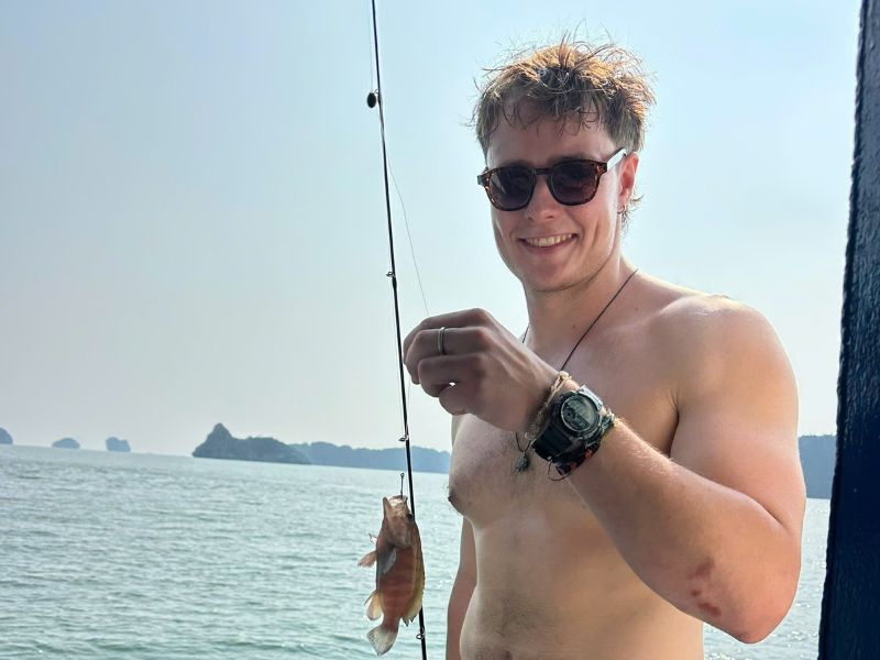 Cat ba lan ha bay fishing tour (1)