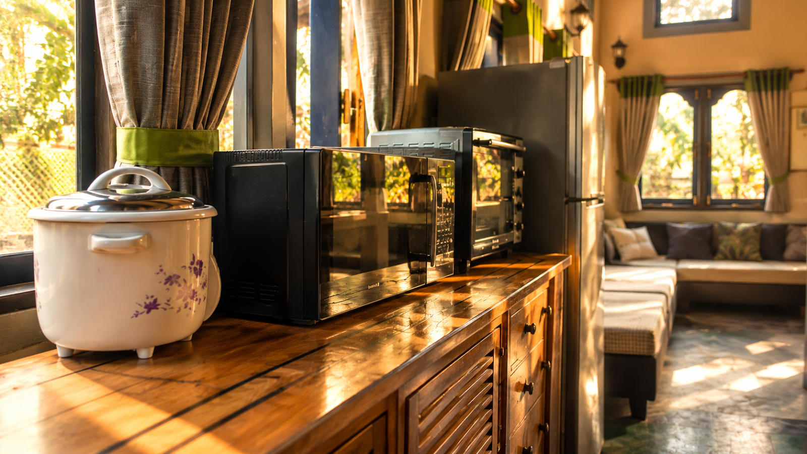 Elephant Beach Villa Kitchen & Dining