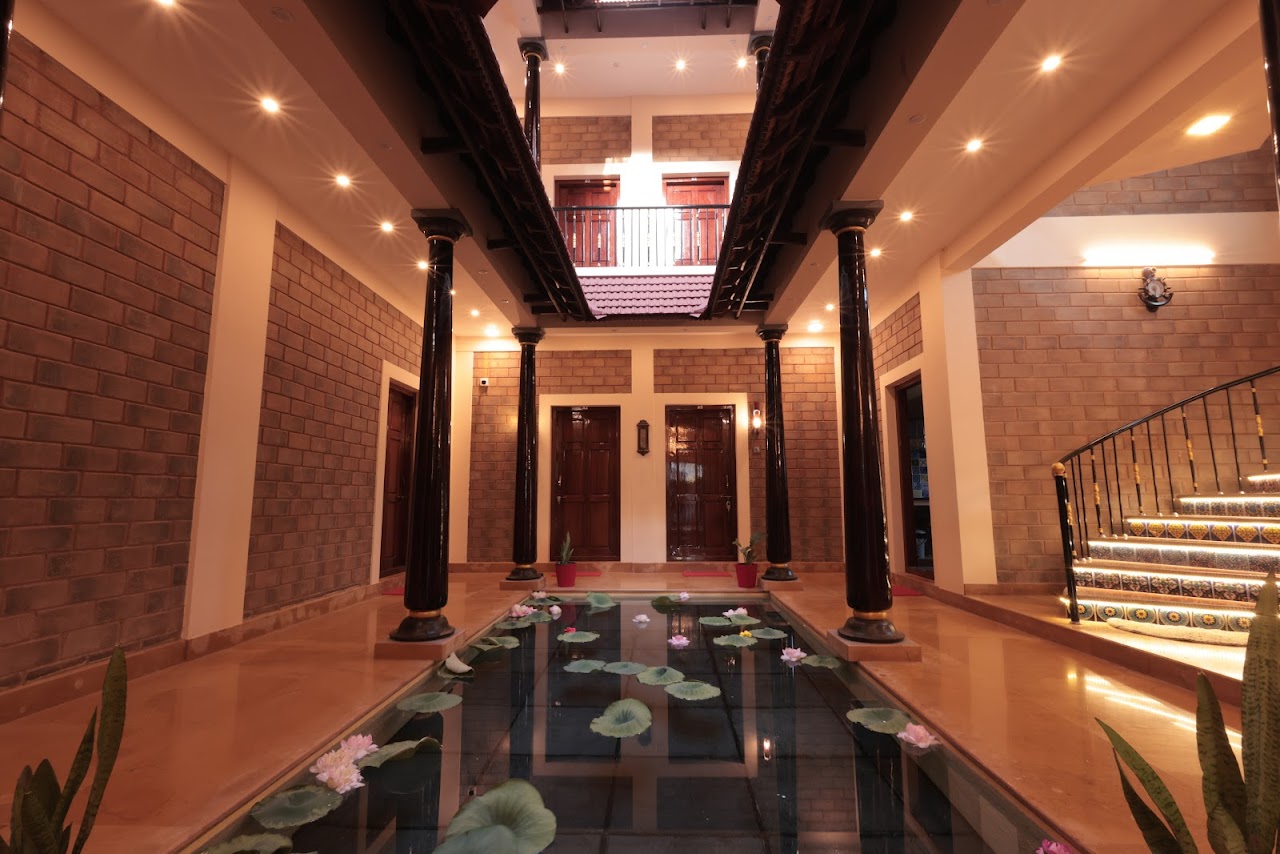 Shell Park courtyard