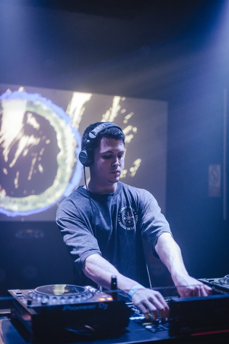 PORTAL 002 en Emile Club — foto 9