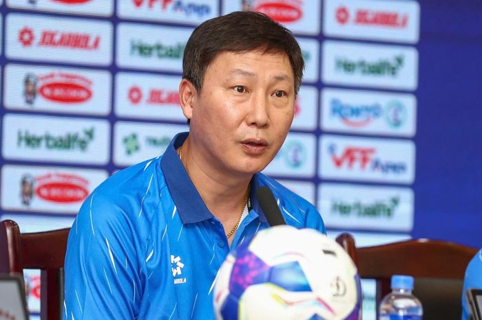 HLV Kim Sang Sik nói điều đặc biệt về Hoàng Hên, Xuân Son - Báo VietnamNet