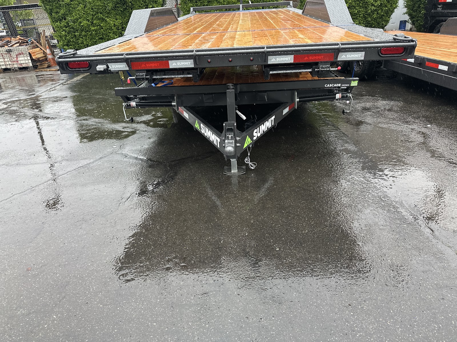 Cascade Drive Over Fender Flatbed 10K