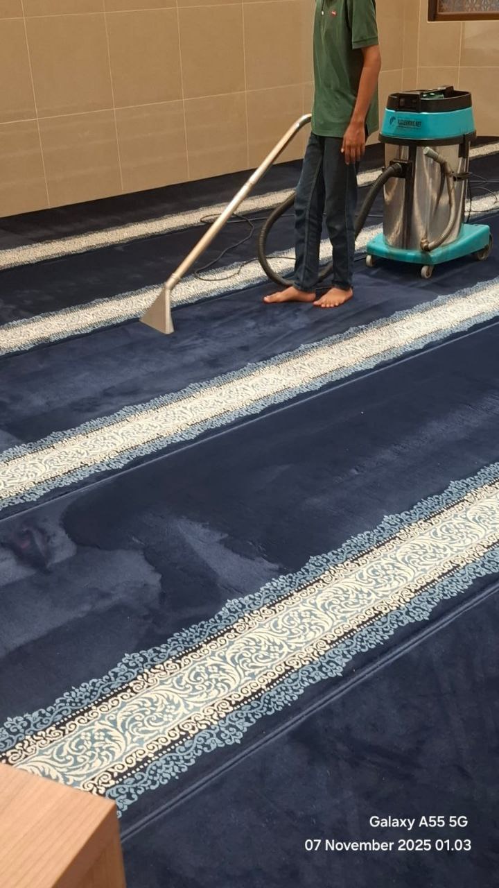 Dokumentasi cuci karpet masjid 8