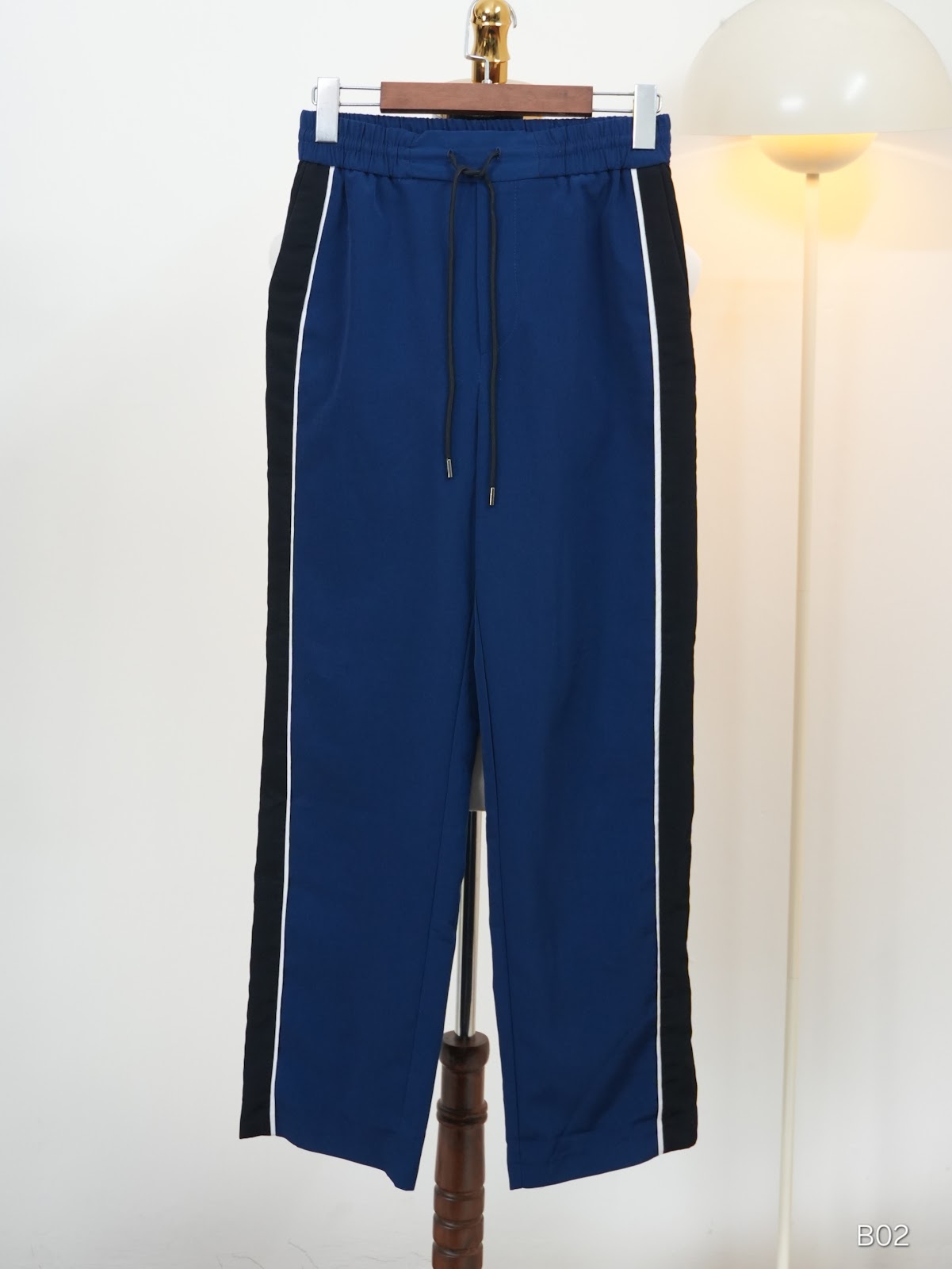 Quần B02