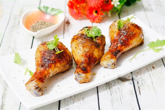 Đùi Gà Nướng Tiêu