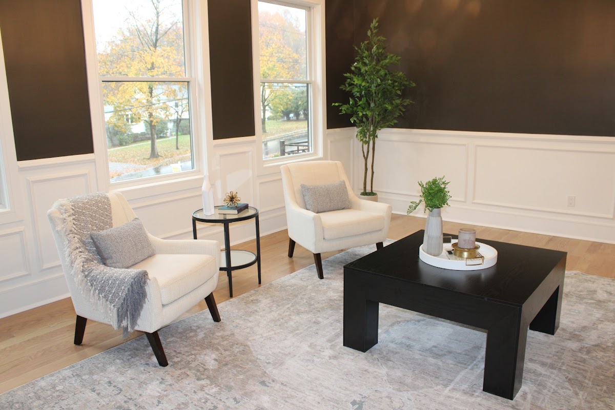 Living/Family Rooms image