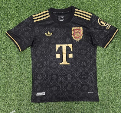 25-26 Bayern Munich Edición 125 Aniversario Negro.jpeg