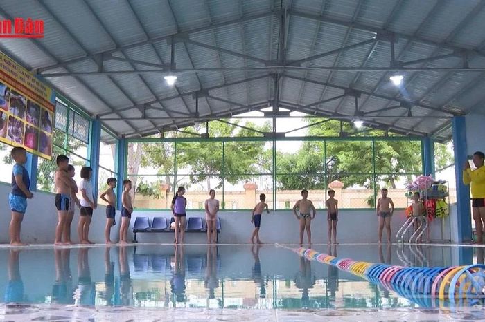 [Video] Thủ tướng yêu cầu đẩy mạnh các biện pháp bảo đảm an toàn, phòng chống đuối nước cho trẻ em - Báo Nhân Dân
