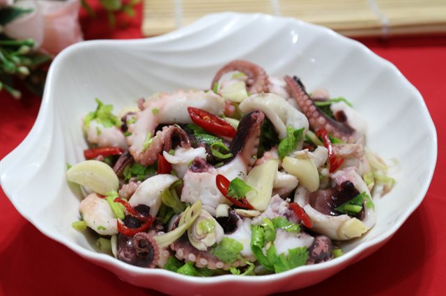 Gỏi Bạch Tuộc Trộn Chua Cay