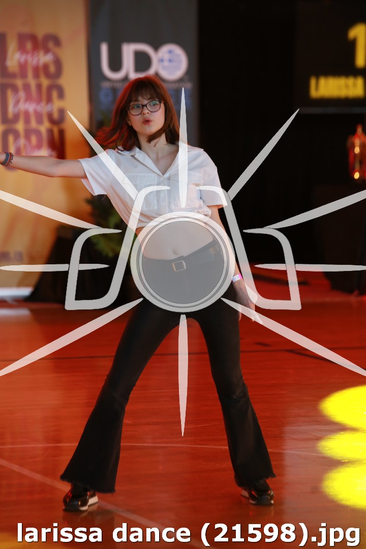 larissa dance (21598).jpg