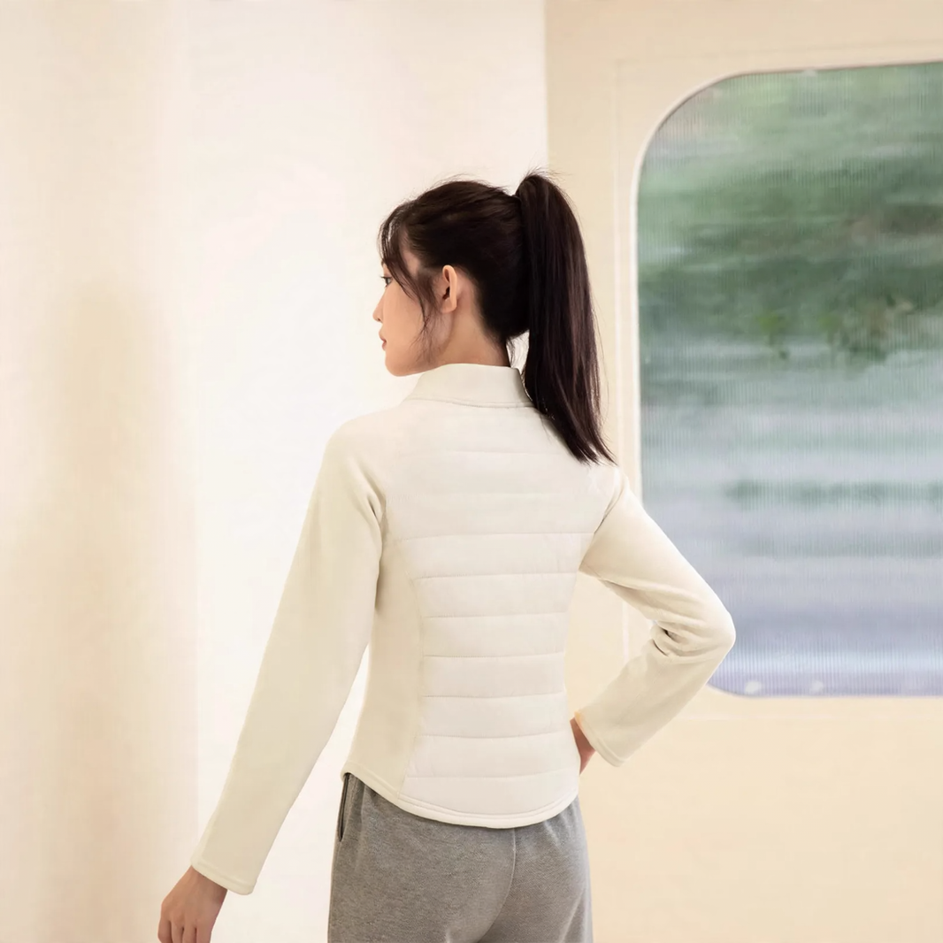 Lightweight, tailored women's sports jacket with stand-up collar