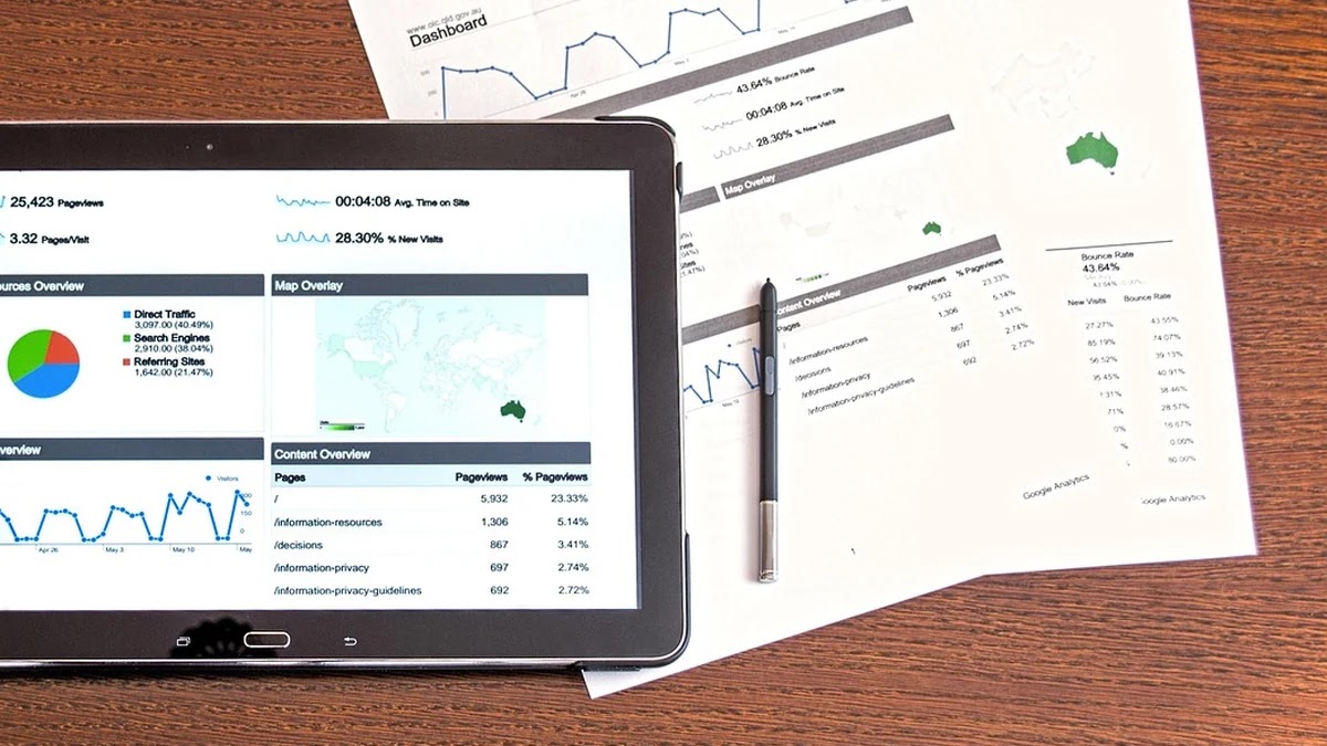 단기·중장기 투자 전략에 적합한 종목 선정 기준 비교