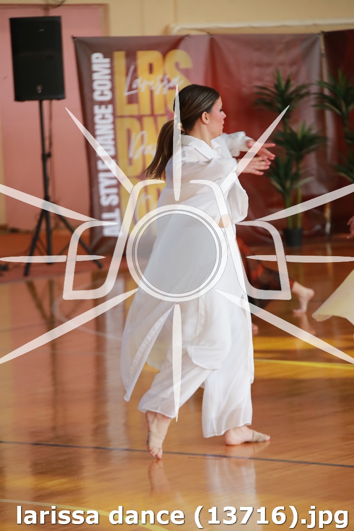 larissa dance (13716).jpg