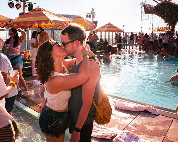Phantoms - Pool Party photo 46