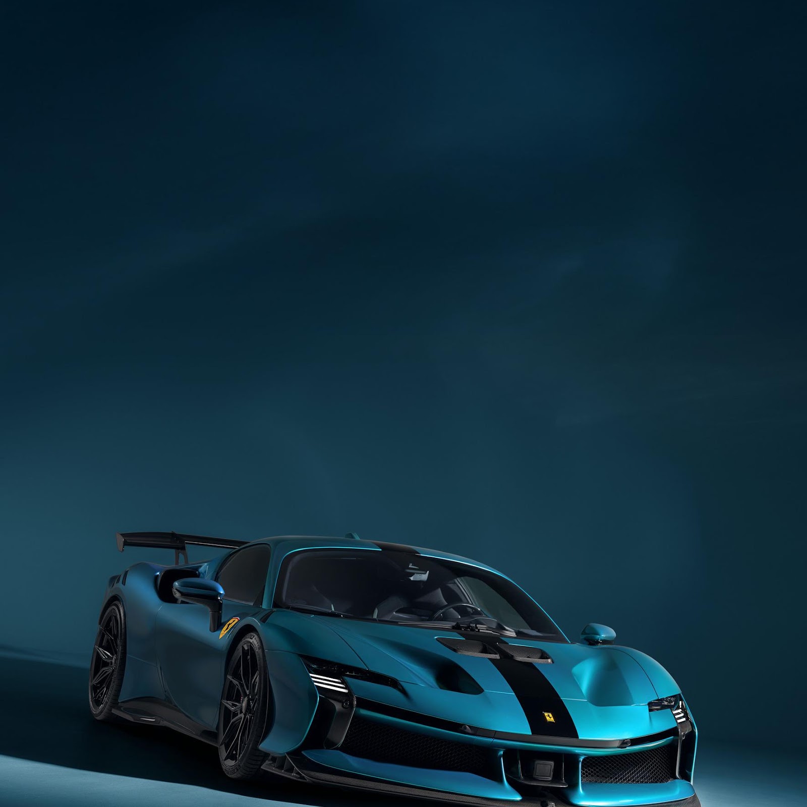 Download Ferrari SF90 XX Stradale 2K iPhone