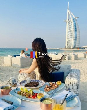 Bát Cơm Định Mệnh