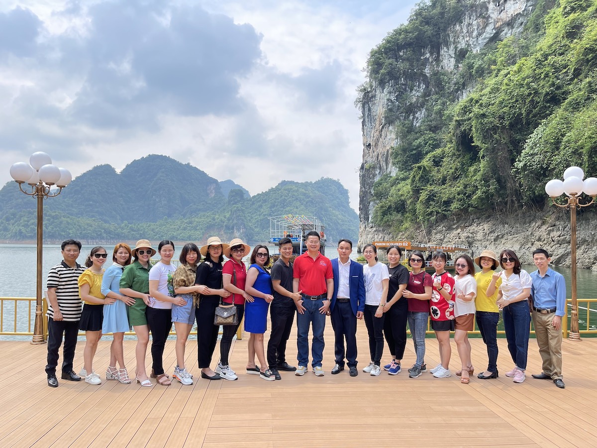 Khoa Kinh tế tổ chức hoạt động kết nối và phục vụ cộng đồng năm học 2021 - 2022