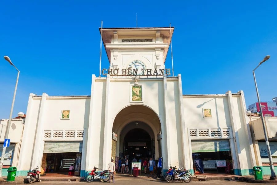 ben-thanh-market-1.webp