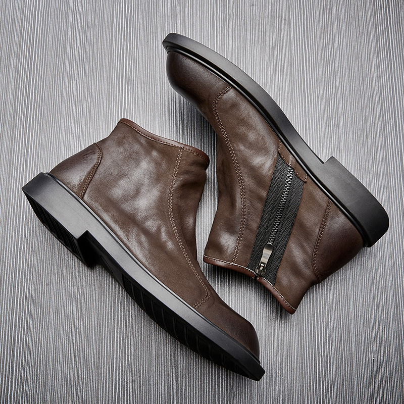 Men's Chelsea boots made of cowhide leather, flat heel