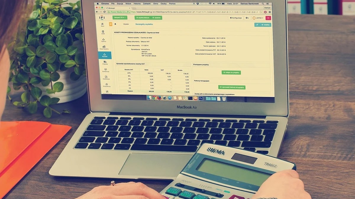 나스닥 ETF 투자 시 세금과 환헤지 옵션 선택 가이드