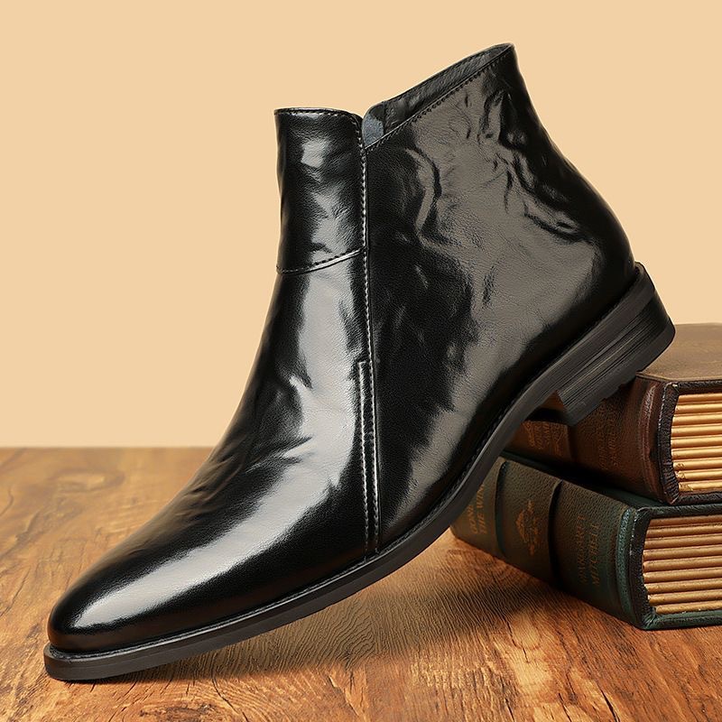 Men's leather Chelsea boots, pointed toe