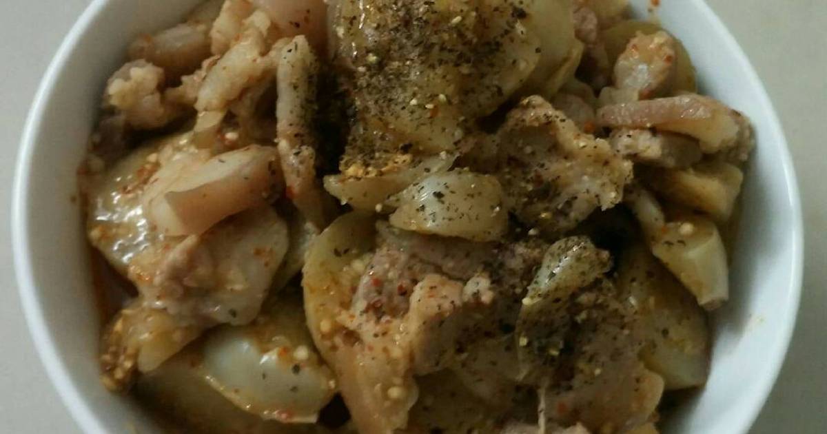 Cà trắng kho thịt heo