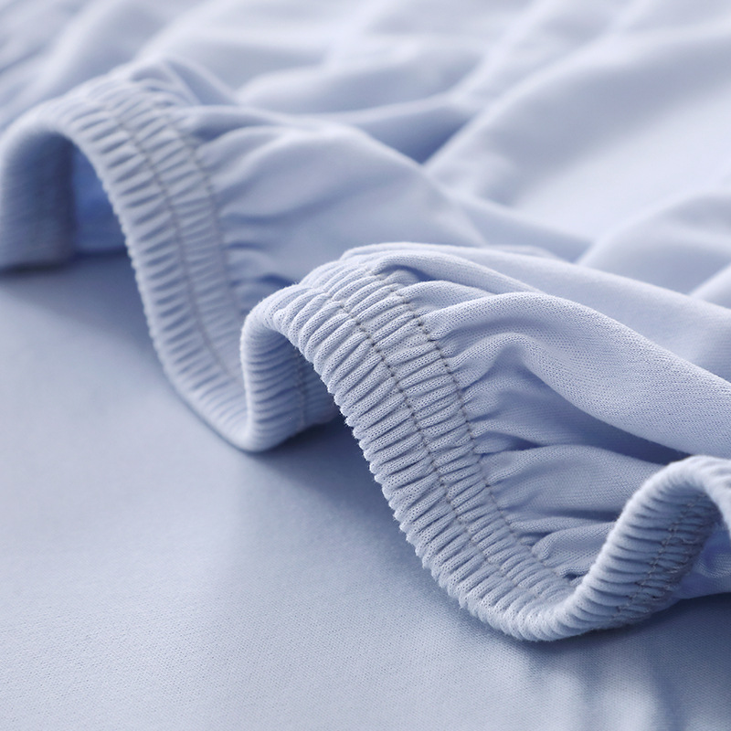 Cotton blend fitted sheet