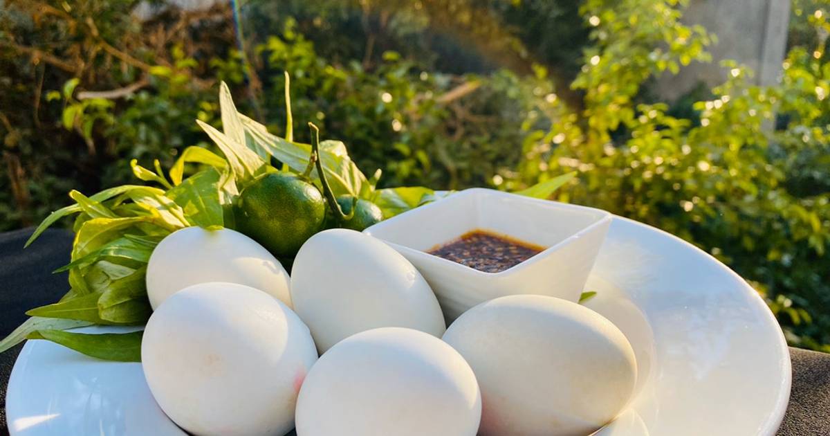 Hột Vịt Hấp Thảo Mộc