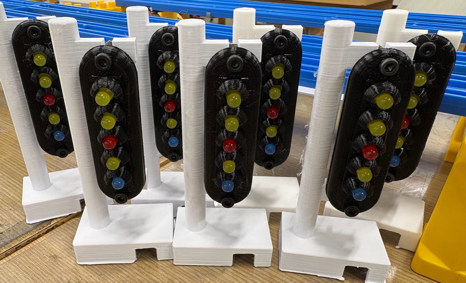 2. 信号機の実装