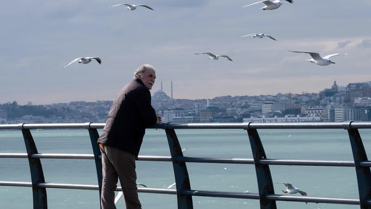 인구 고령화와 건강 보험 제도의 변화 분석