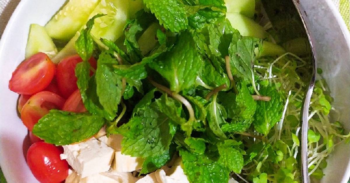 Salad rau mầm đậu phụ