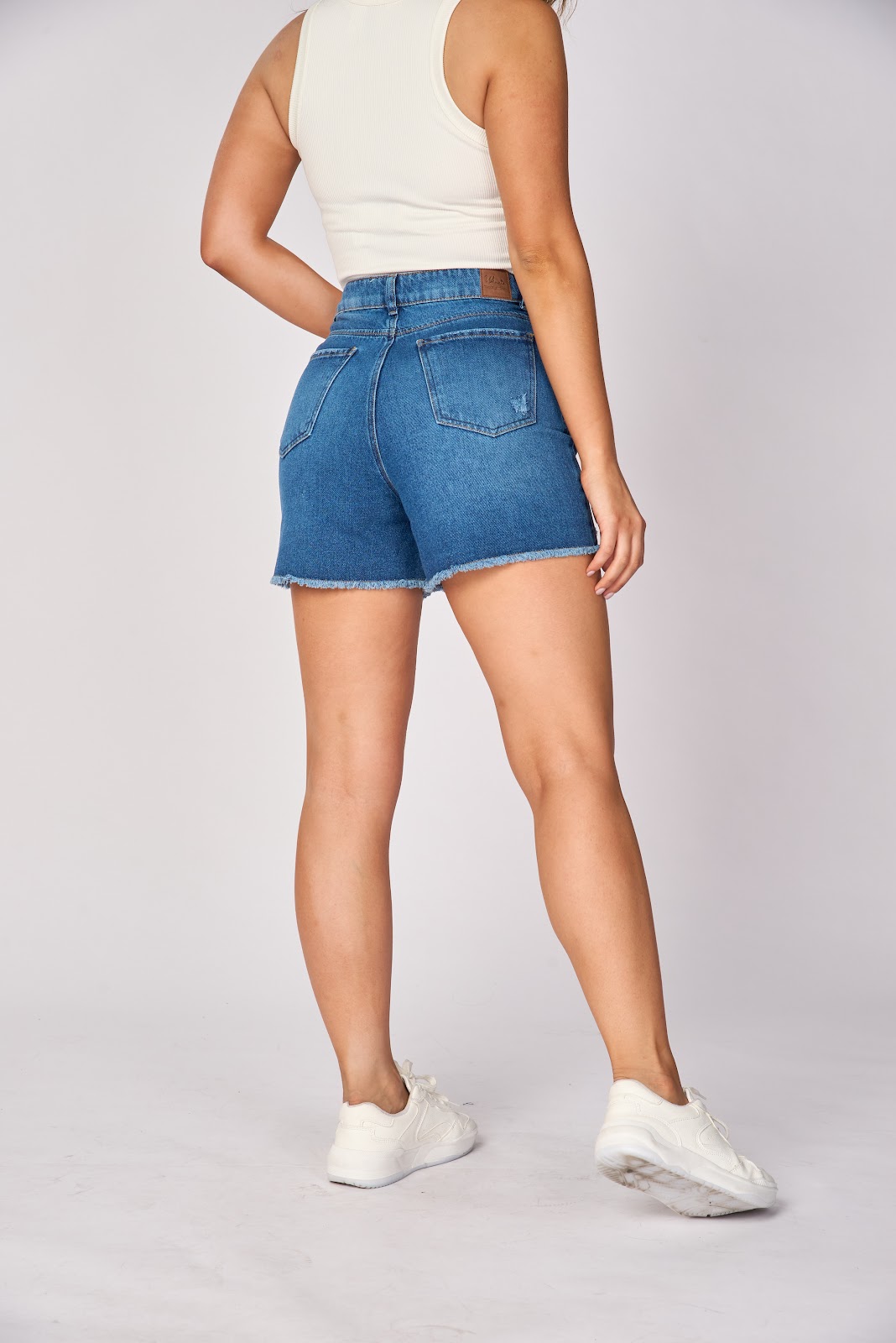 Short largo licrado azul claro en denim stretch - Vista 6