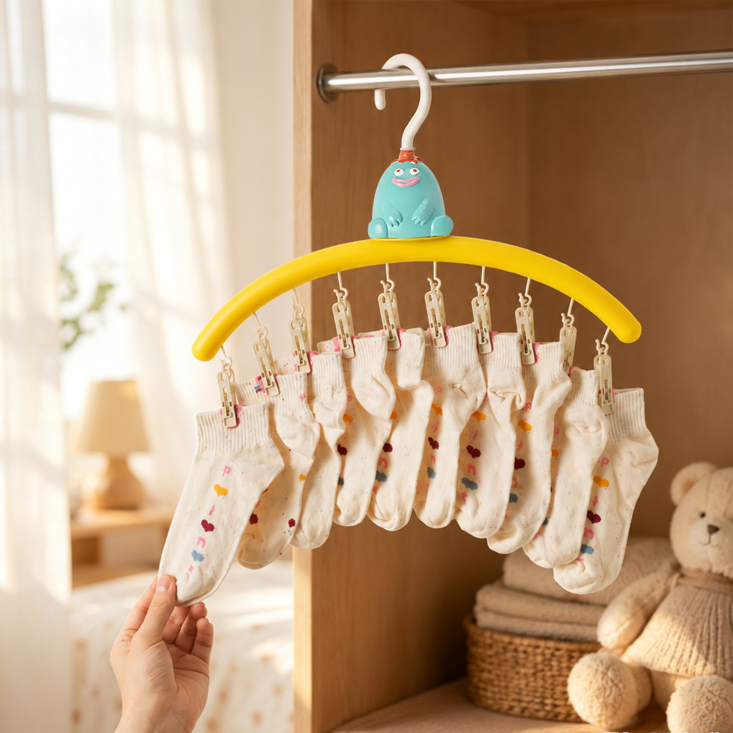Cartoon laundry rack blue monster with clips