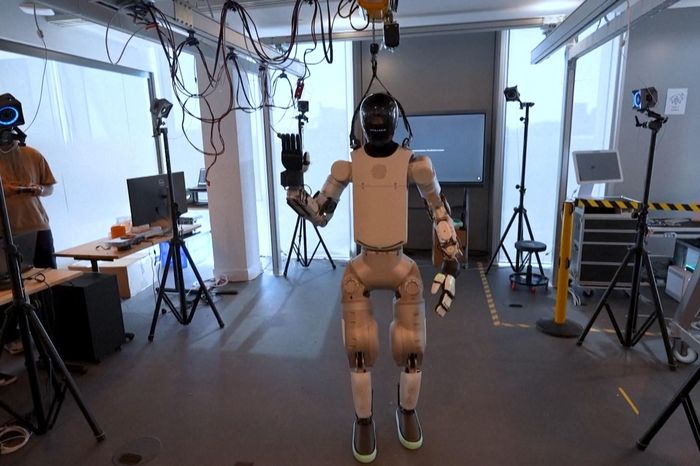 Startup huấn luyện robot bằng bộ não AI - Đài Phát thanh và truyền hình Hà Nội