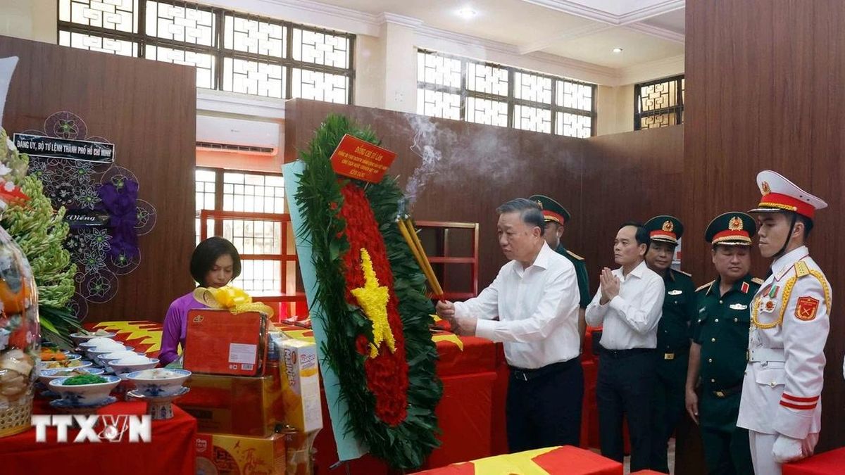 Lịch sử rạng rỡ hơn khi được gìn giữ bằng lòng biết ơn, sự tri ân - Báo VietnamPlus