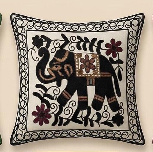 Embroidered cushion cover with elephant motif, 45×45 cm