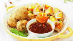 Phần chả cá, bạn có thể cắt nhỏ rồi bày ra đĩa. Ăn cùng với mắm me, vị bùi bùi của trứng muối, ngọt thơm của chả cá quyện cùng vị chua chua, cay cay của mắm me chắc chắn sẽ khiến bạn ăn mãi không thôi. Bạn hãy nhanh tay lưu lại ngay công thức này và đừng quên khoe thành quả với Cooky nha.