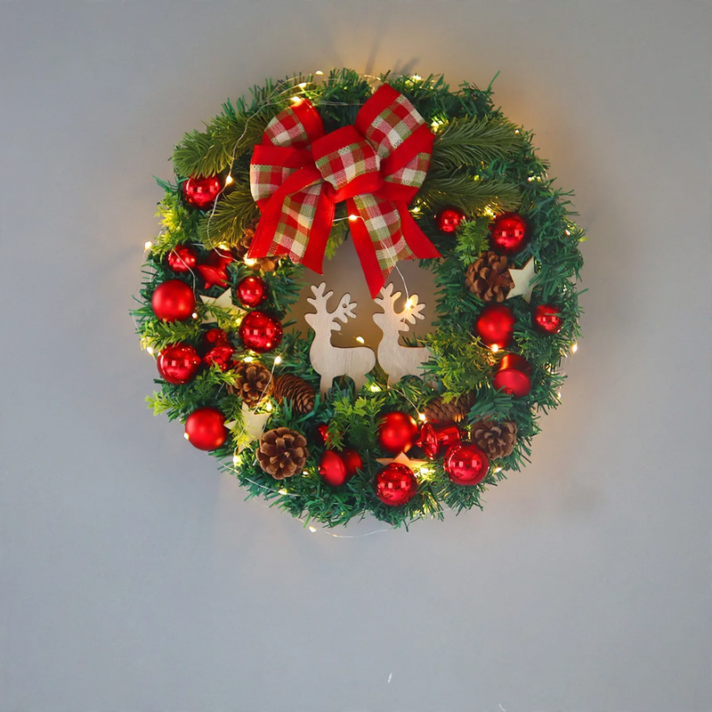 Christmas wreath with pine cones, various sizes