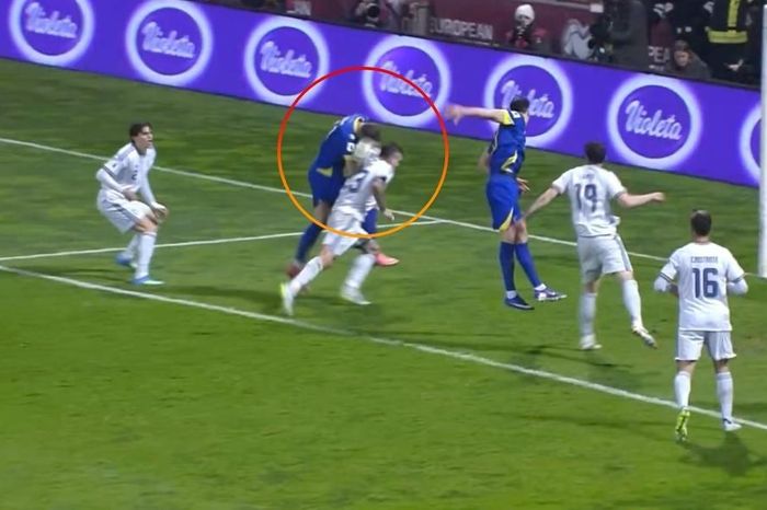 Italy ôm hận vì tình huống VAR gây tranh cãi - Tạp chí Tri thức