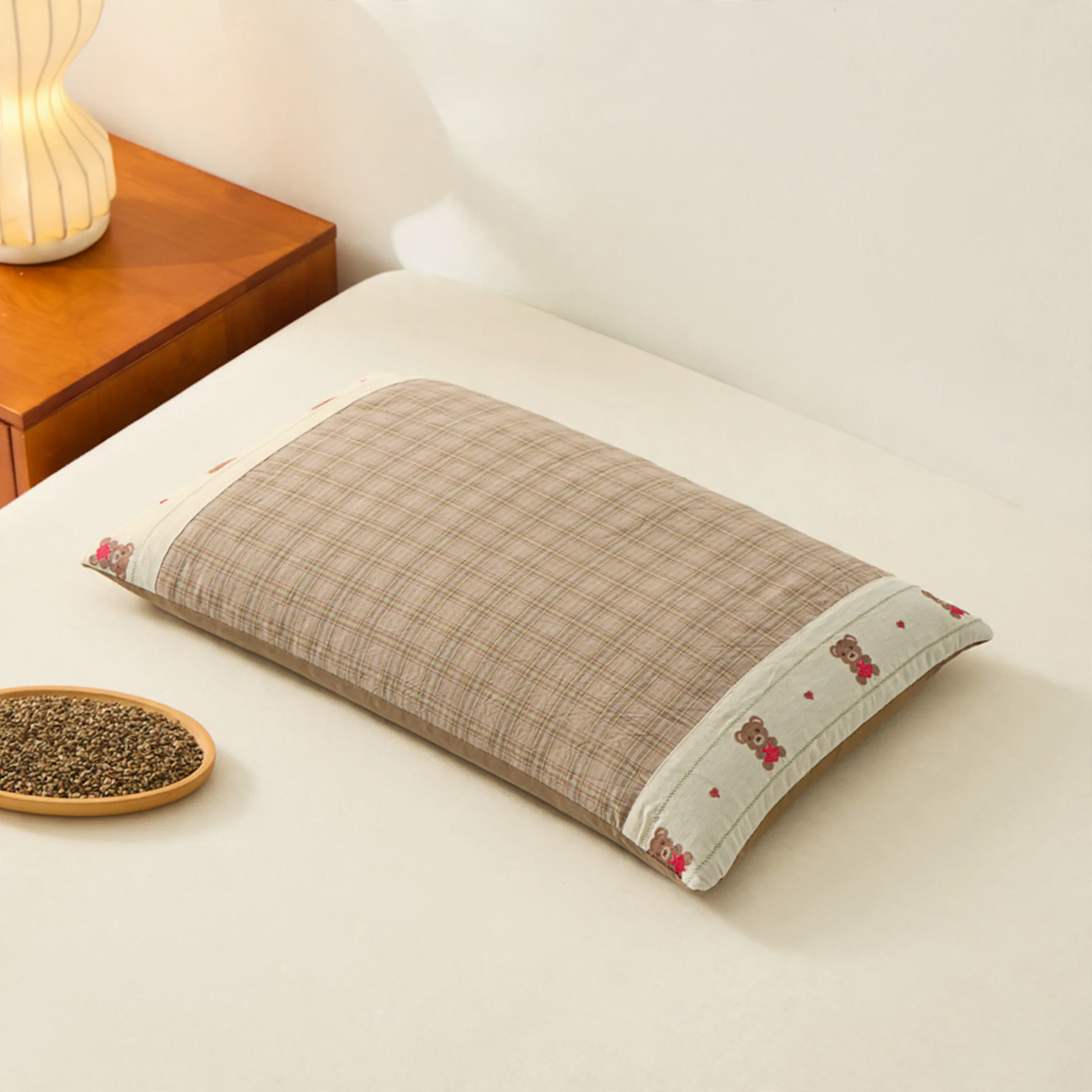 Pillow filled with buckwheat hulls, 30×55 cm