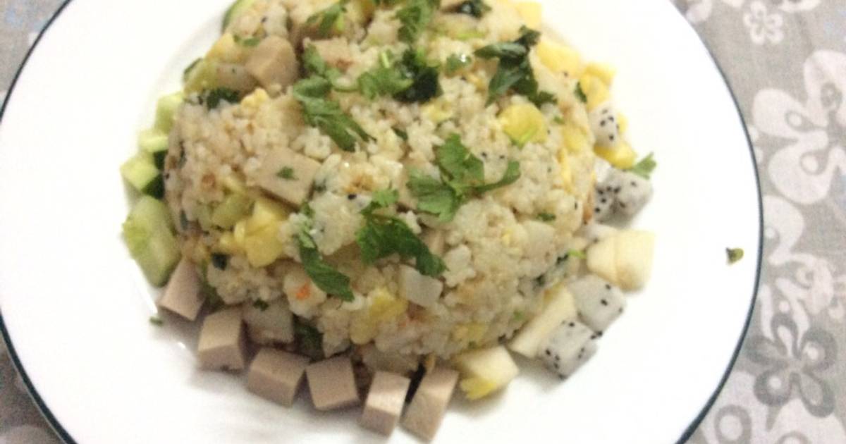 Cơm chiên kết duyên cùng trái cây