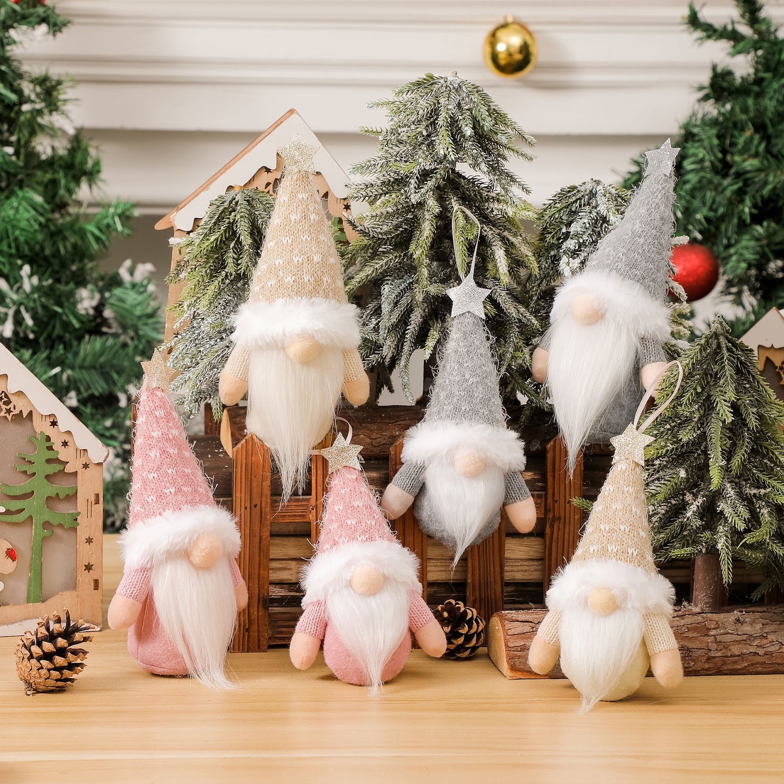 Gnome figure with knitted hat and star